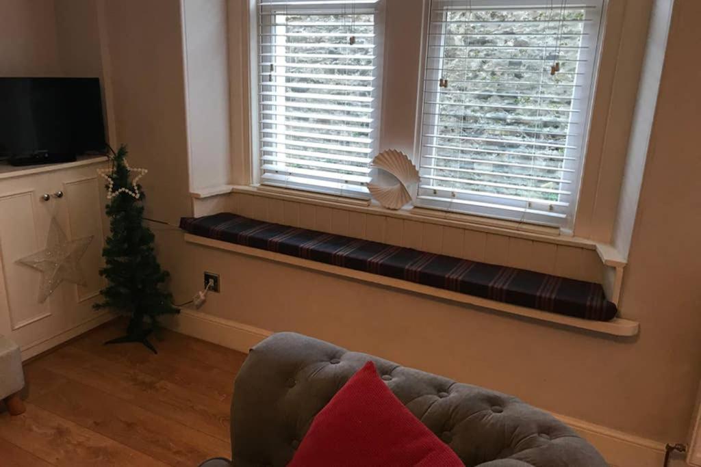 8A Tweed Cottage, Just Off The High St In Peebles Zewnętrze zdjęcie